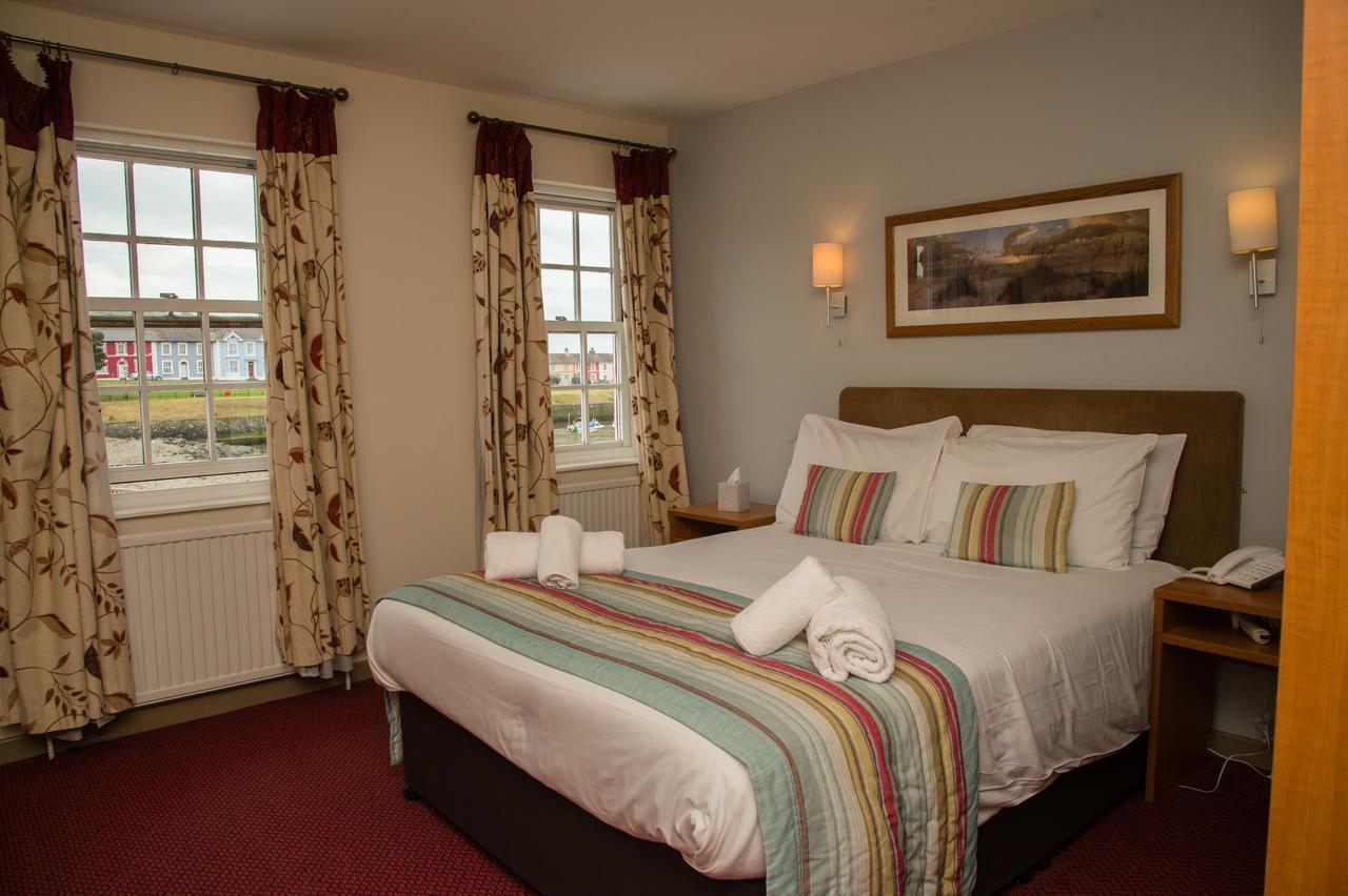Monachty Hotell Aberaeron Eksteriør bilde
