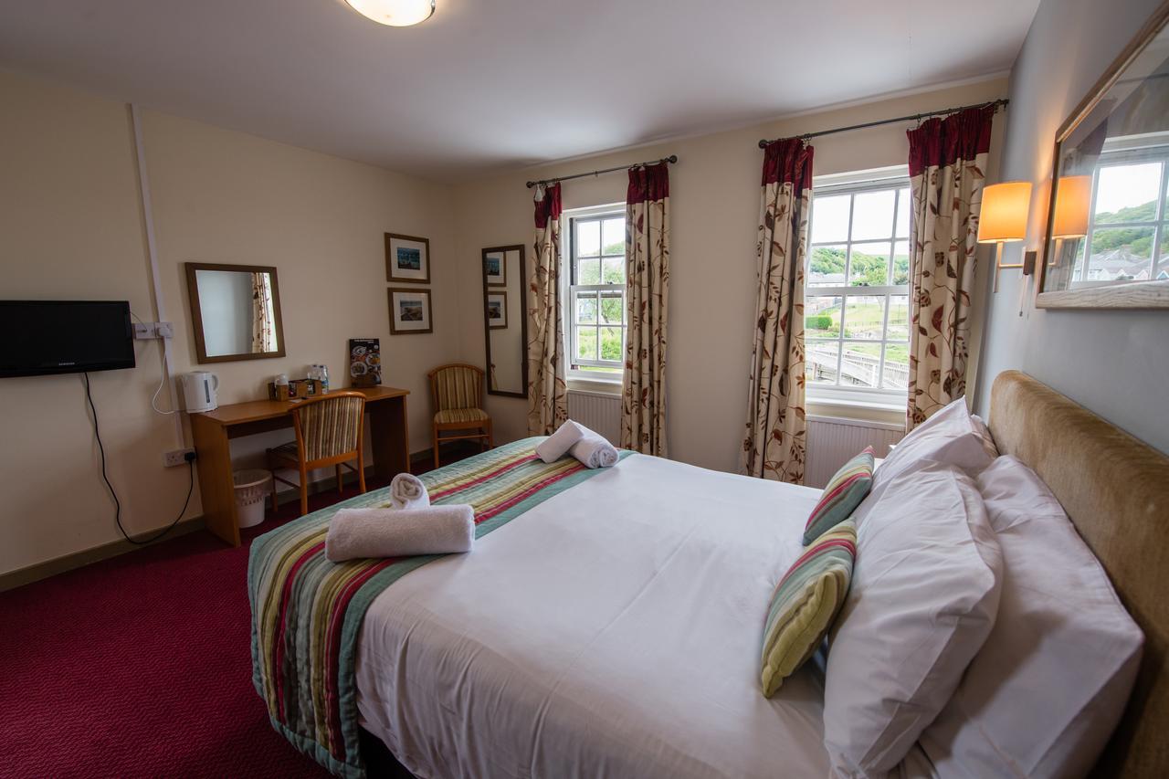 Monachty Hotell Aberaeron Eksteriør bilde